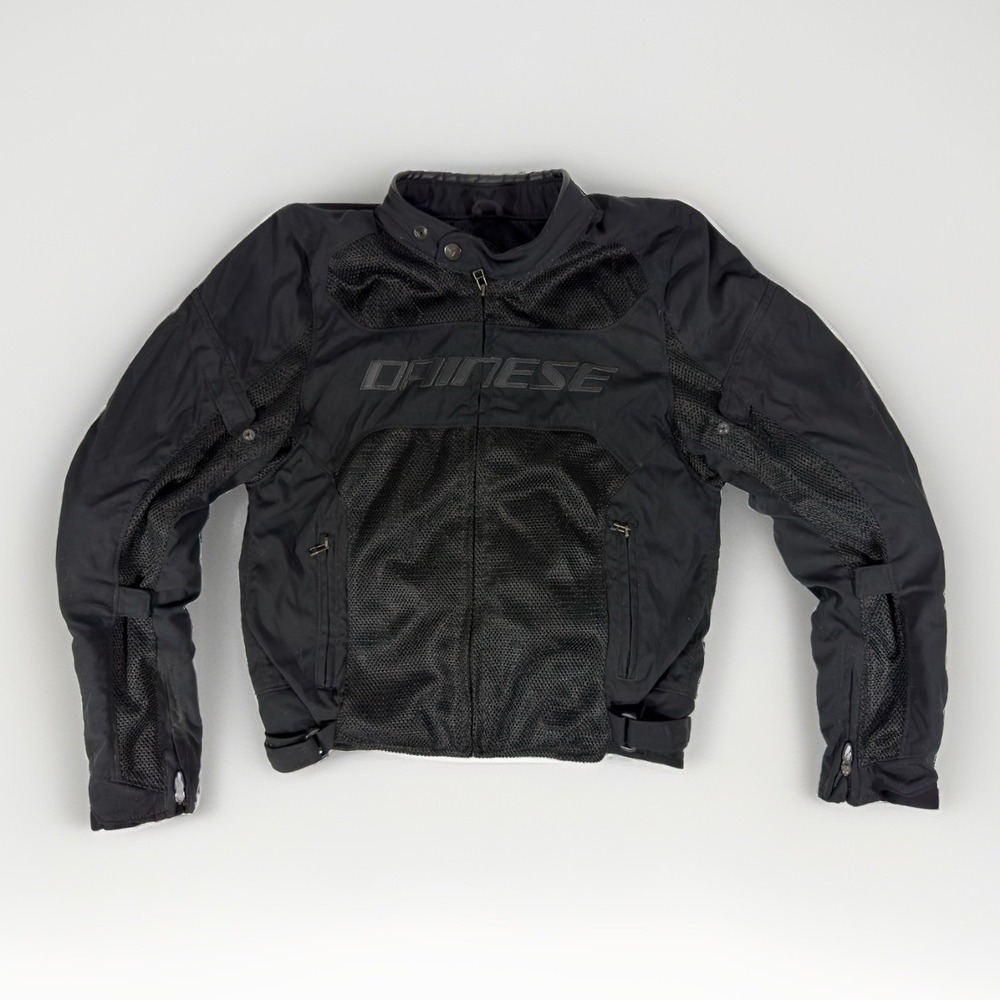 Dainese Men's Black Mesh Motorcycle Riding Jacket with Armor Size 48
